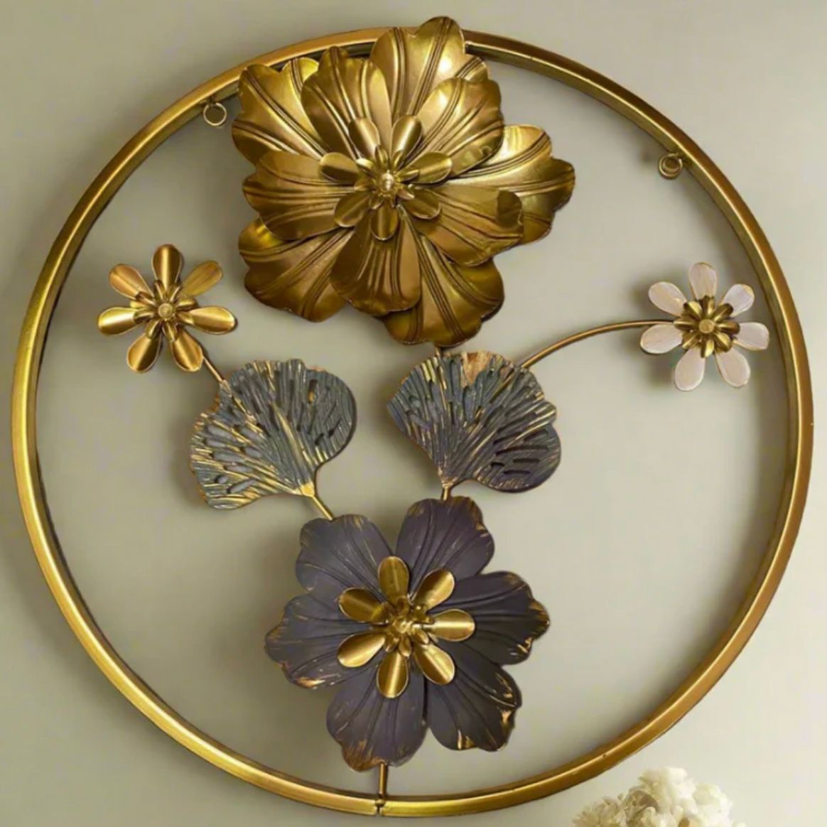 Round Golden Metal Flower Frame – Elegant Imported Decorative Wall Art - imixpress.com
