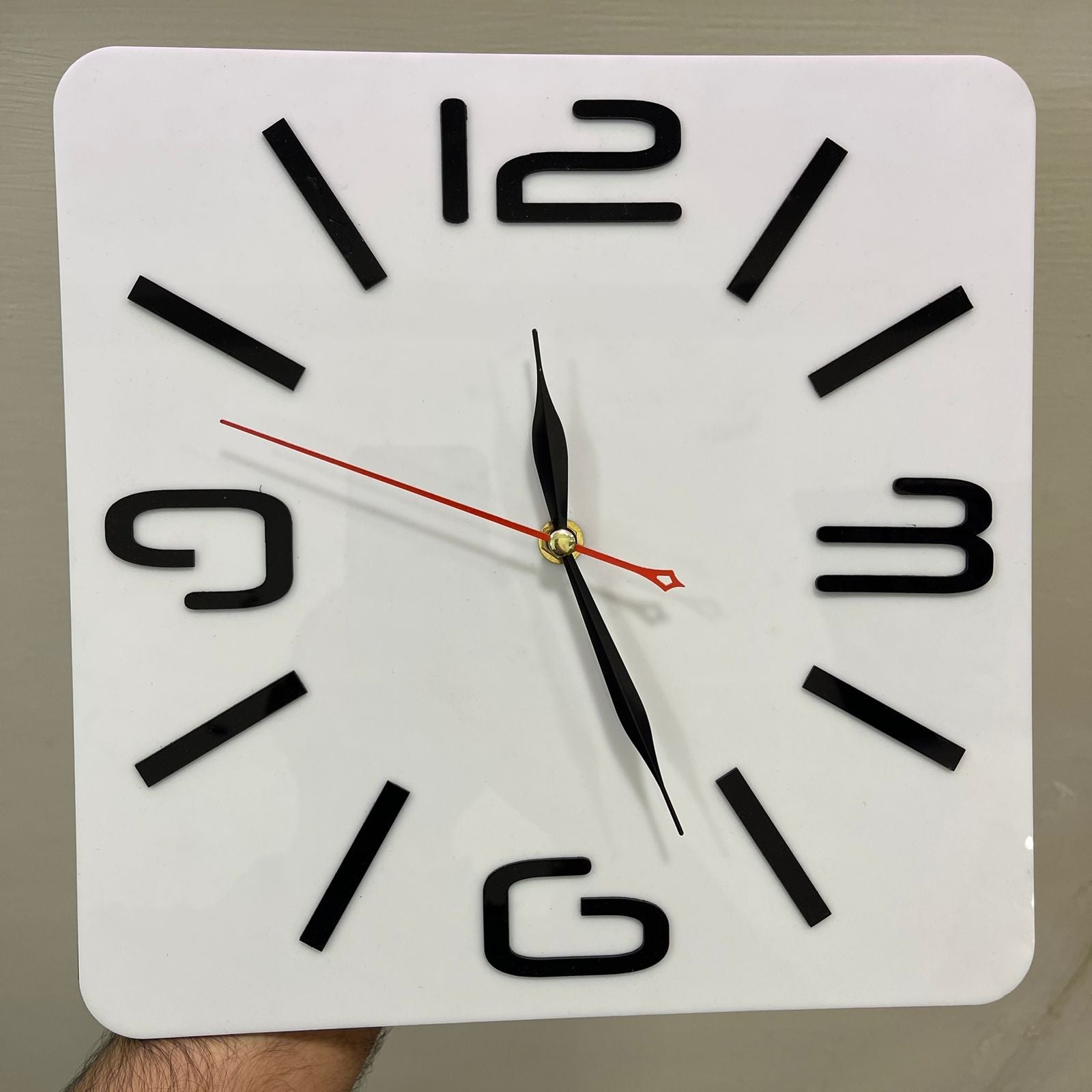 White and Black Shinny Acrylic luxury style wall clock - imixpress.com