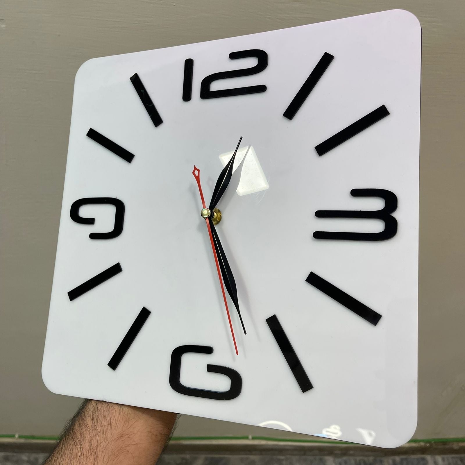 White and Black Shinny Acrylic luxury style wall clock - imixpress.com
