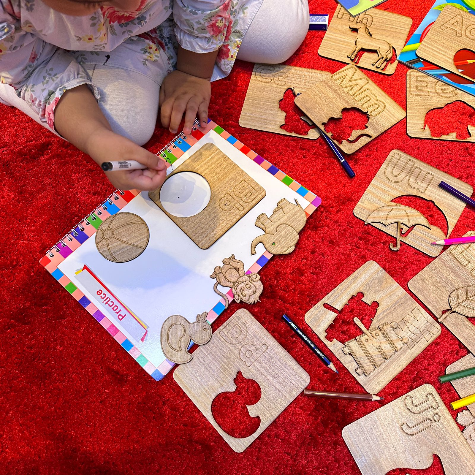 Kids Wooden Drawing Stencils English/Urdu/Mathematics Alphabets Learning Puzzle Toys - imixpress.com