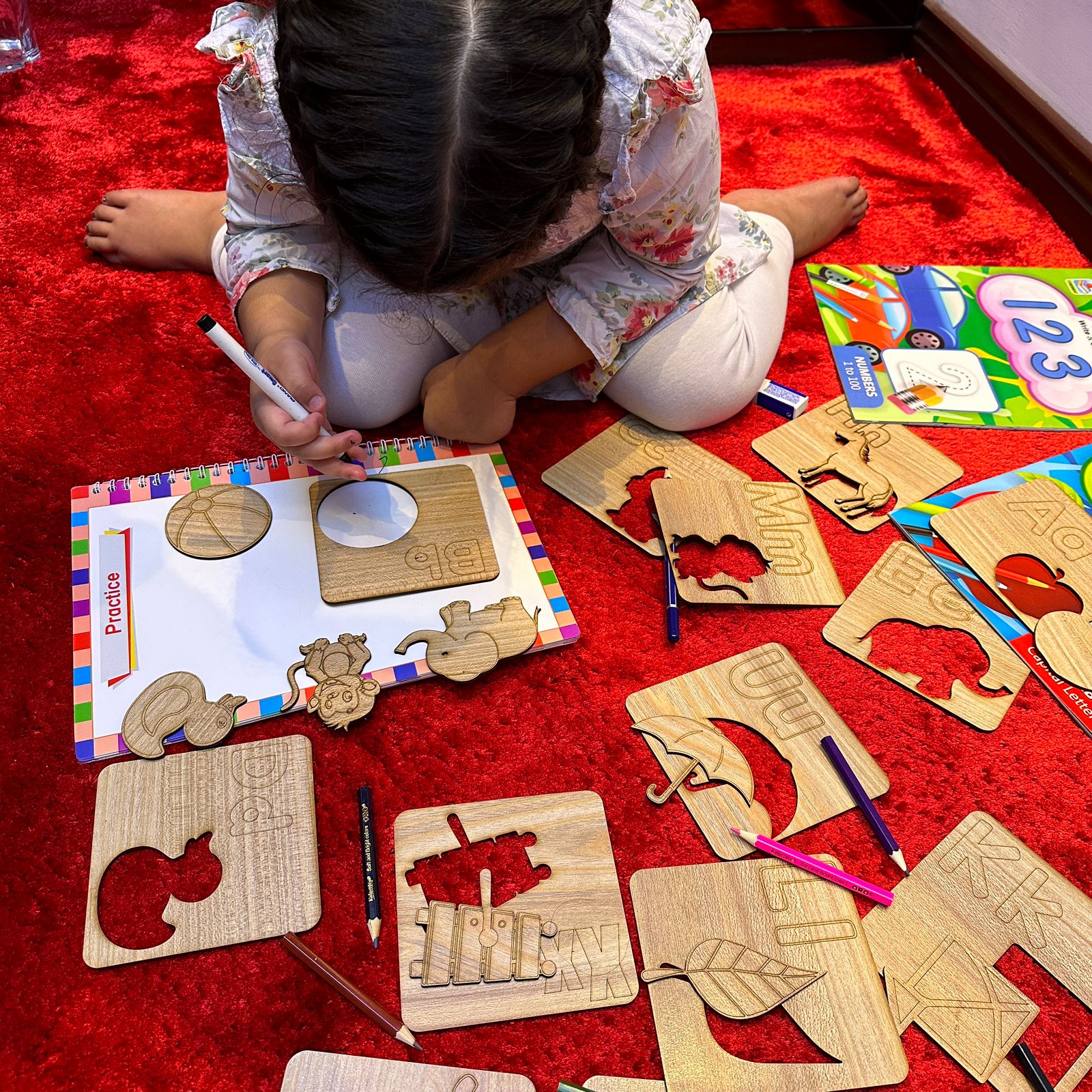 Kids Wooden Drawing Stencils English/Urdu/Mathematics Alphabets Learning Puzzle Toys - imixpress.com