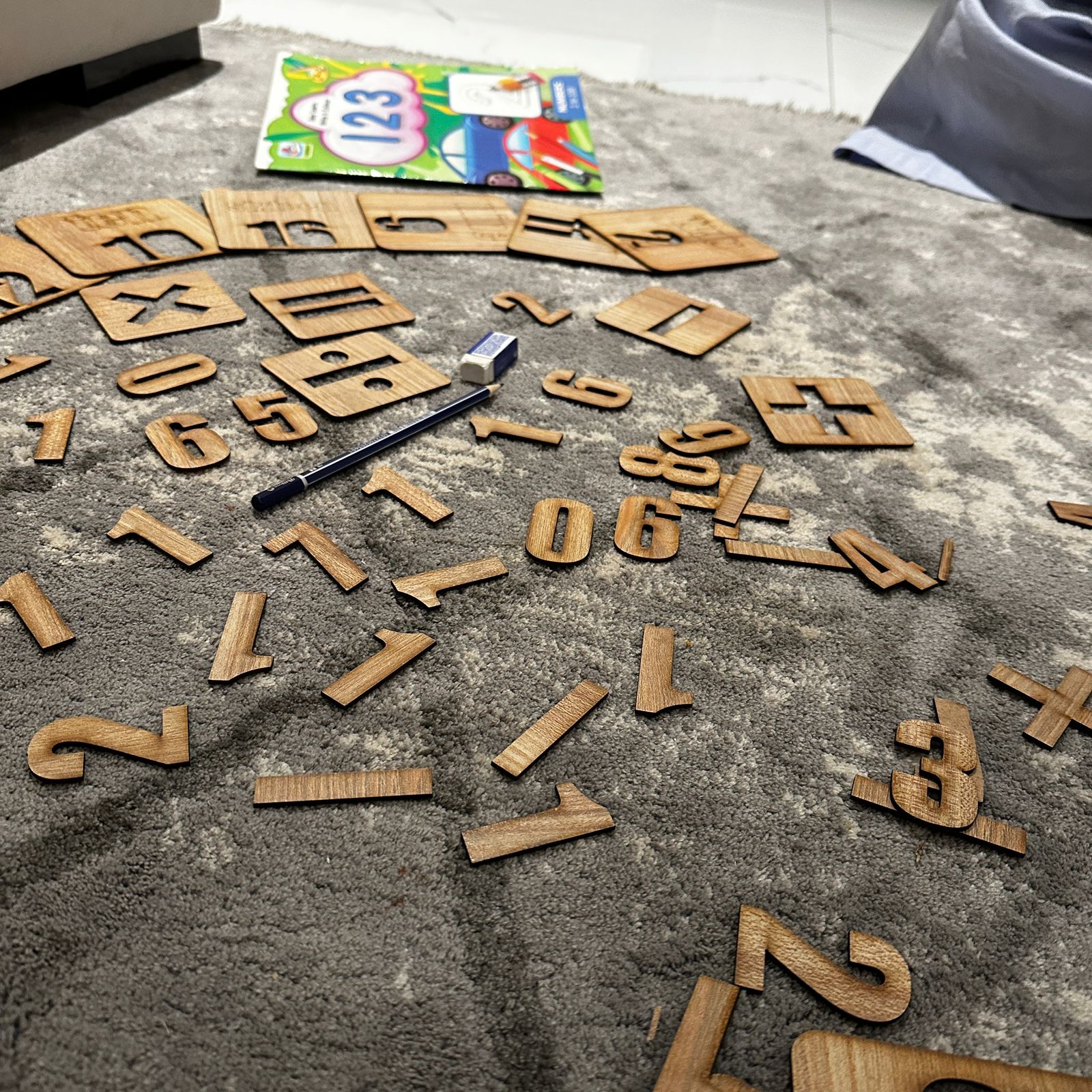 Kids Wooden Drawing Stencils English/Urdu/Mathematics Alphabets Learning Puzzle Toys - imixpress.com