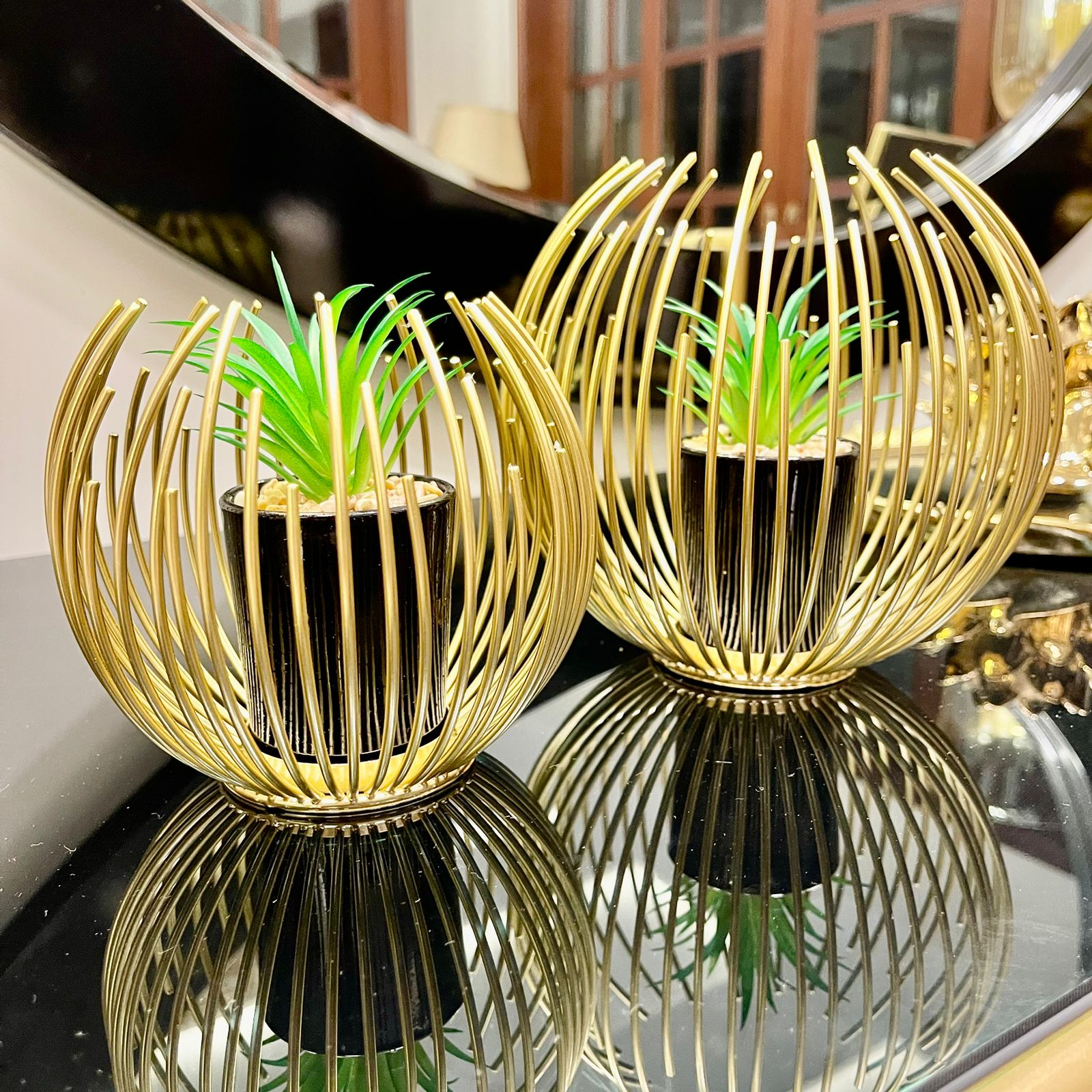 METALLIC GOLDEN GLOBE DECOR WITH PLANTER INSIDE - imixpress.com
